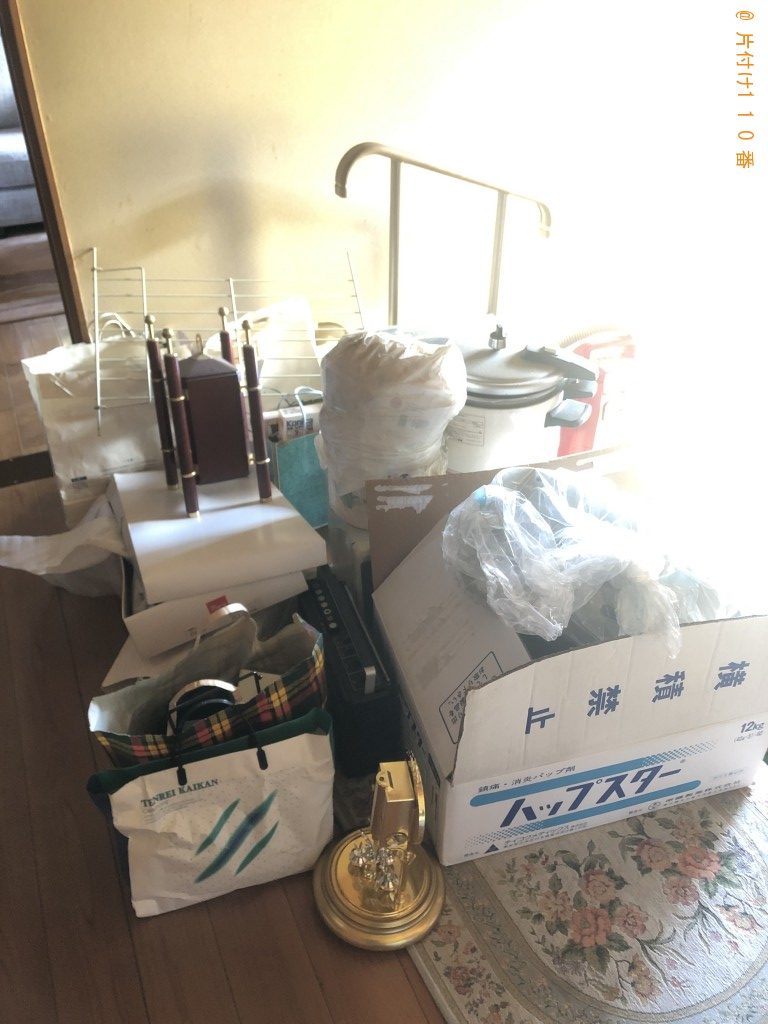 【名張市】ソファー、ドレッサー、本、ストーブ等の回収・処分ご依頼
